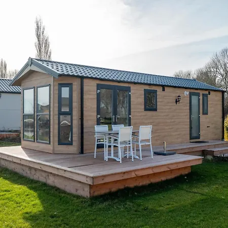 Chalet Admirable Near The River Kerkdriel